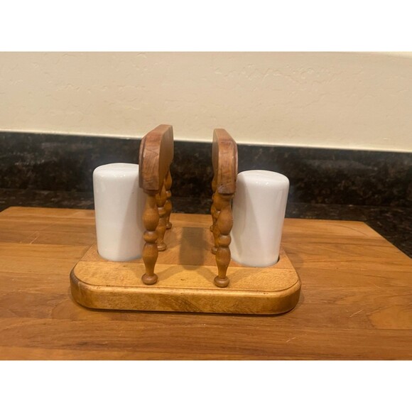 Vintage Wood Napkin Holder w/Salt & Pepper Dispensers - Picture 3 of 8